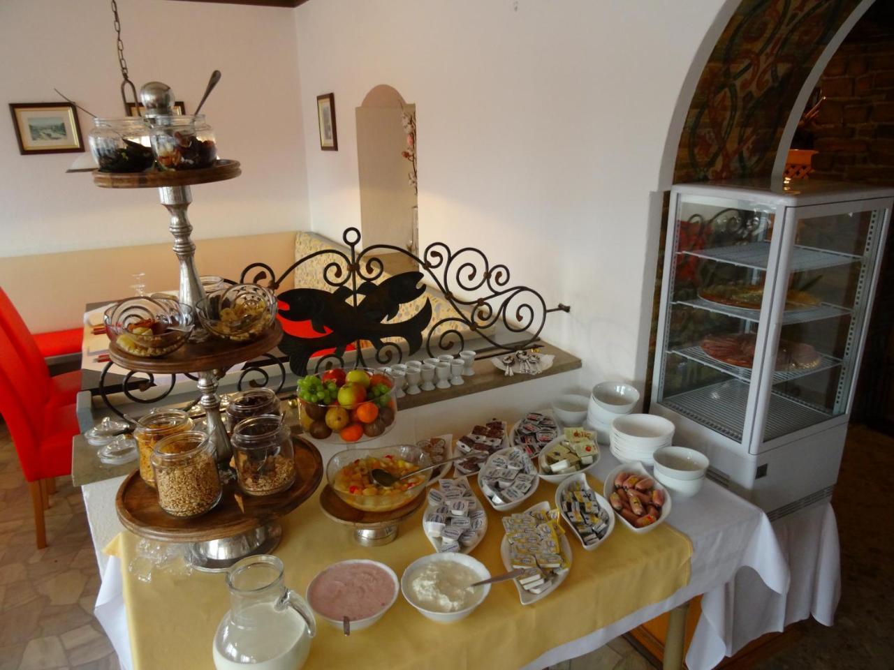 Hotel Gasthof Forelle Зигсдорф Екстериор снимка