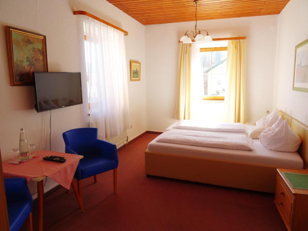 Hotel Gasthof Forelle Зигсдорф Екстериор снимка