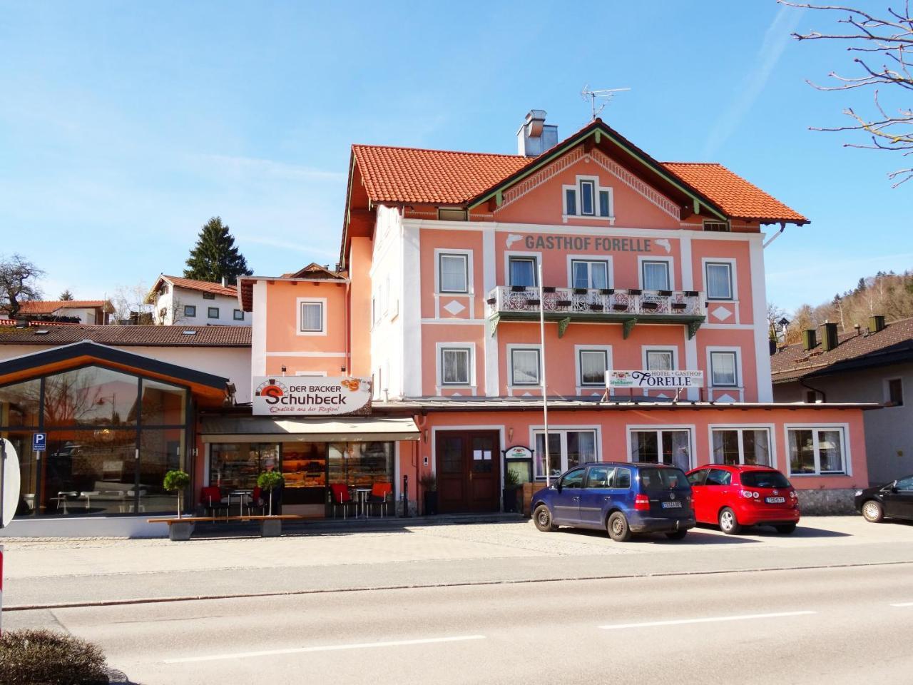 Hotel Gasthof Forelle Зигсдорф Екстериор снимка