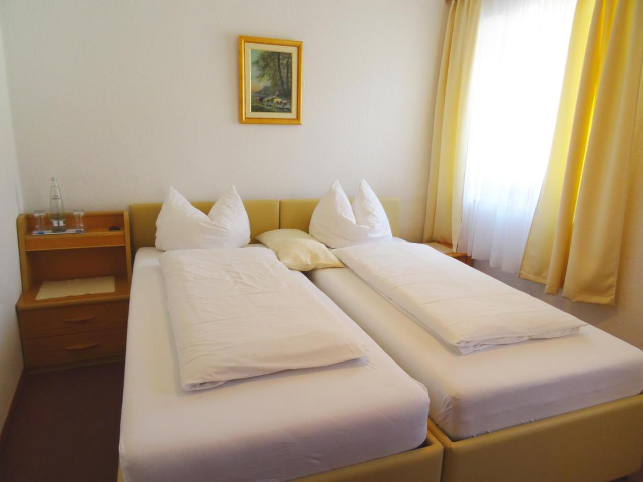 Hotel Gasthof Forelle Зигсдорф Екстериор снимка