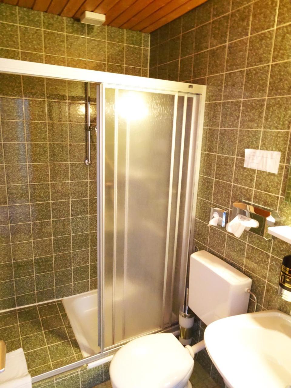 Hotel Gasthof Forelle Зигсдорф Екстериор снимка